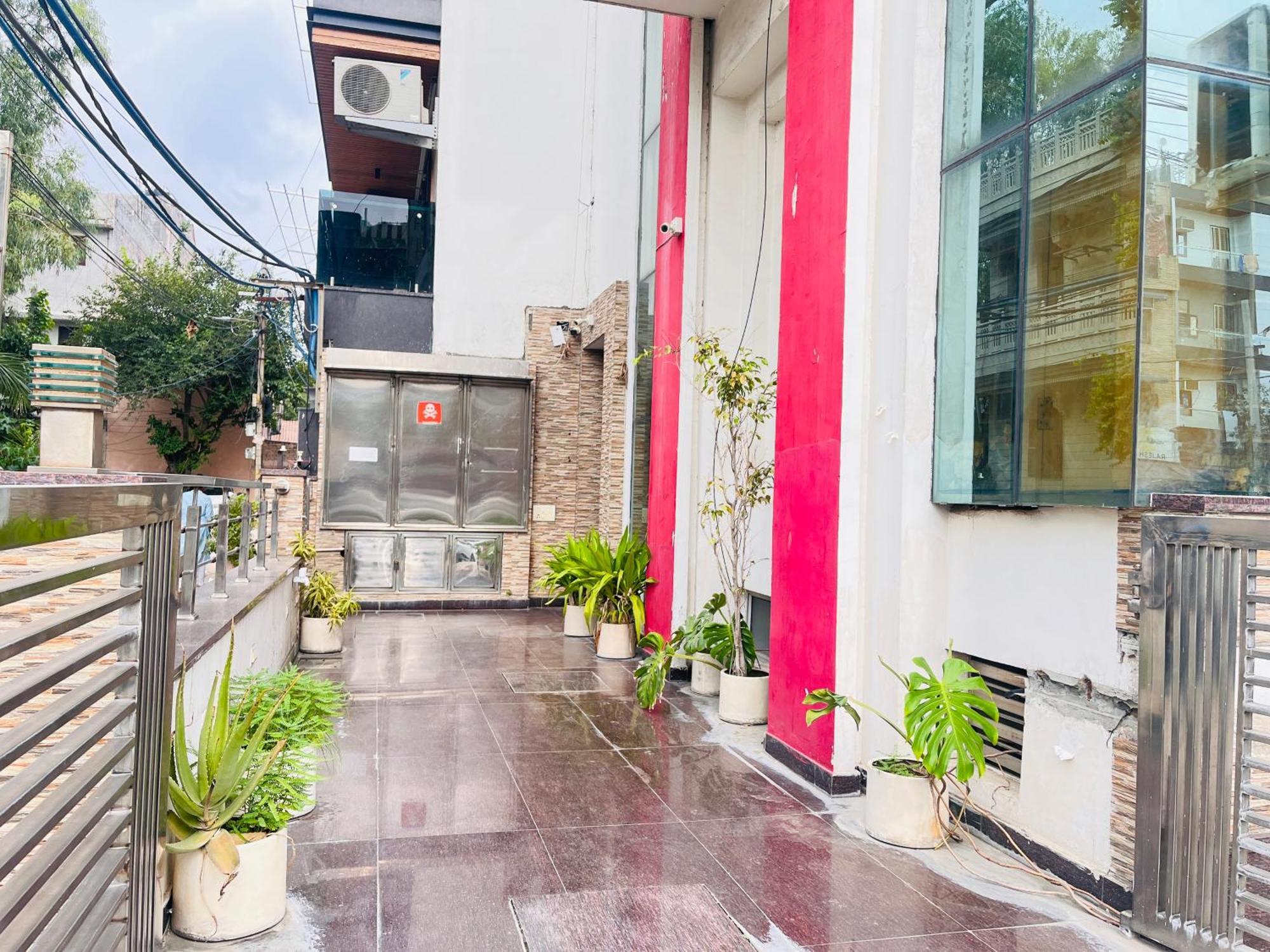 Hotel Park Pride Pitampura New Delhi, Couple Friendly Εξωτερικό φωτογραφία
