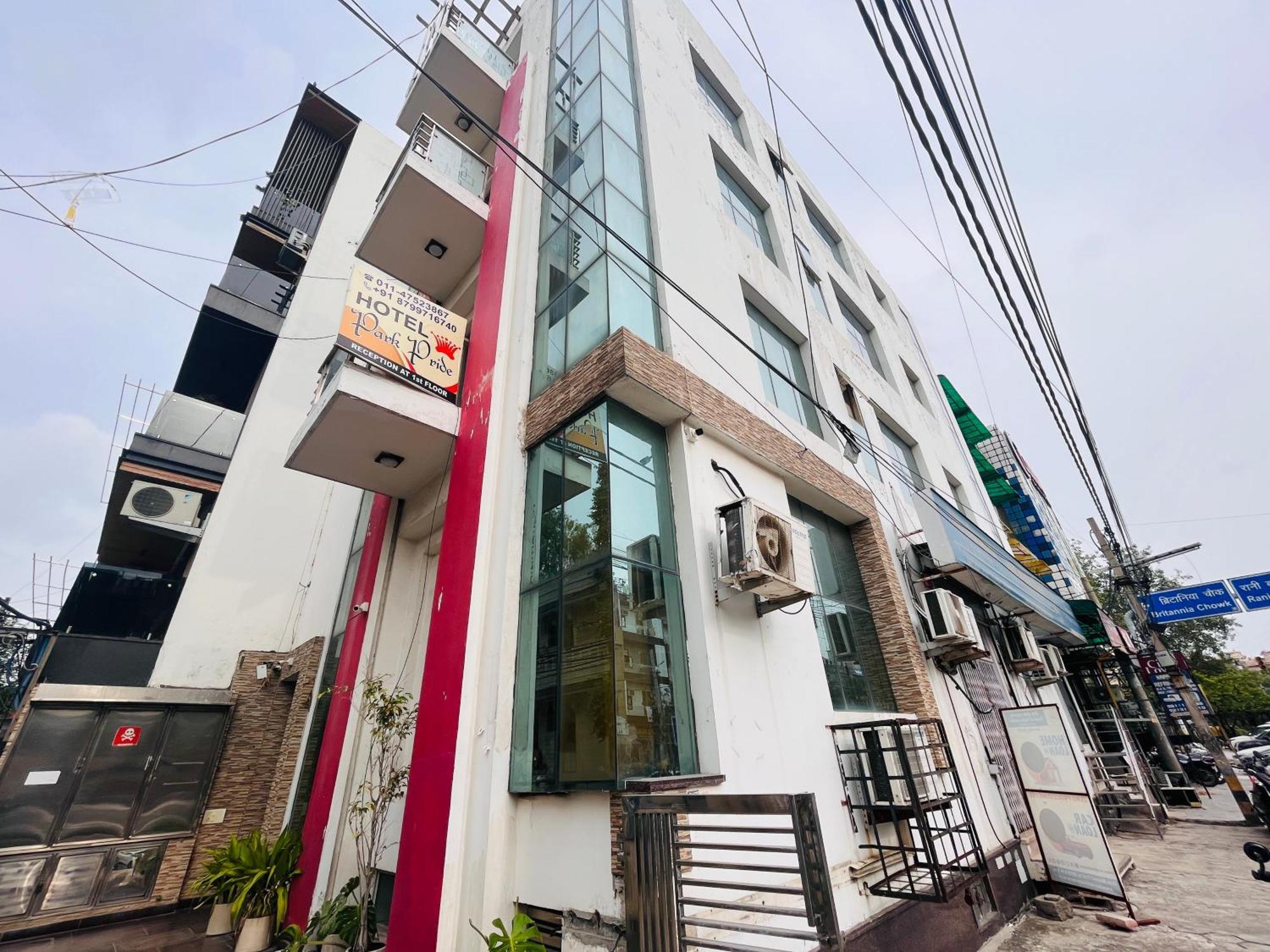 Hotel Park Pride Pitampura New Delhi, Couple Friendly Εξωτερικό φωτογραφία