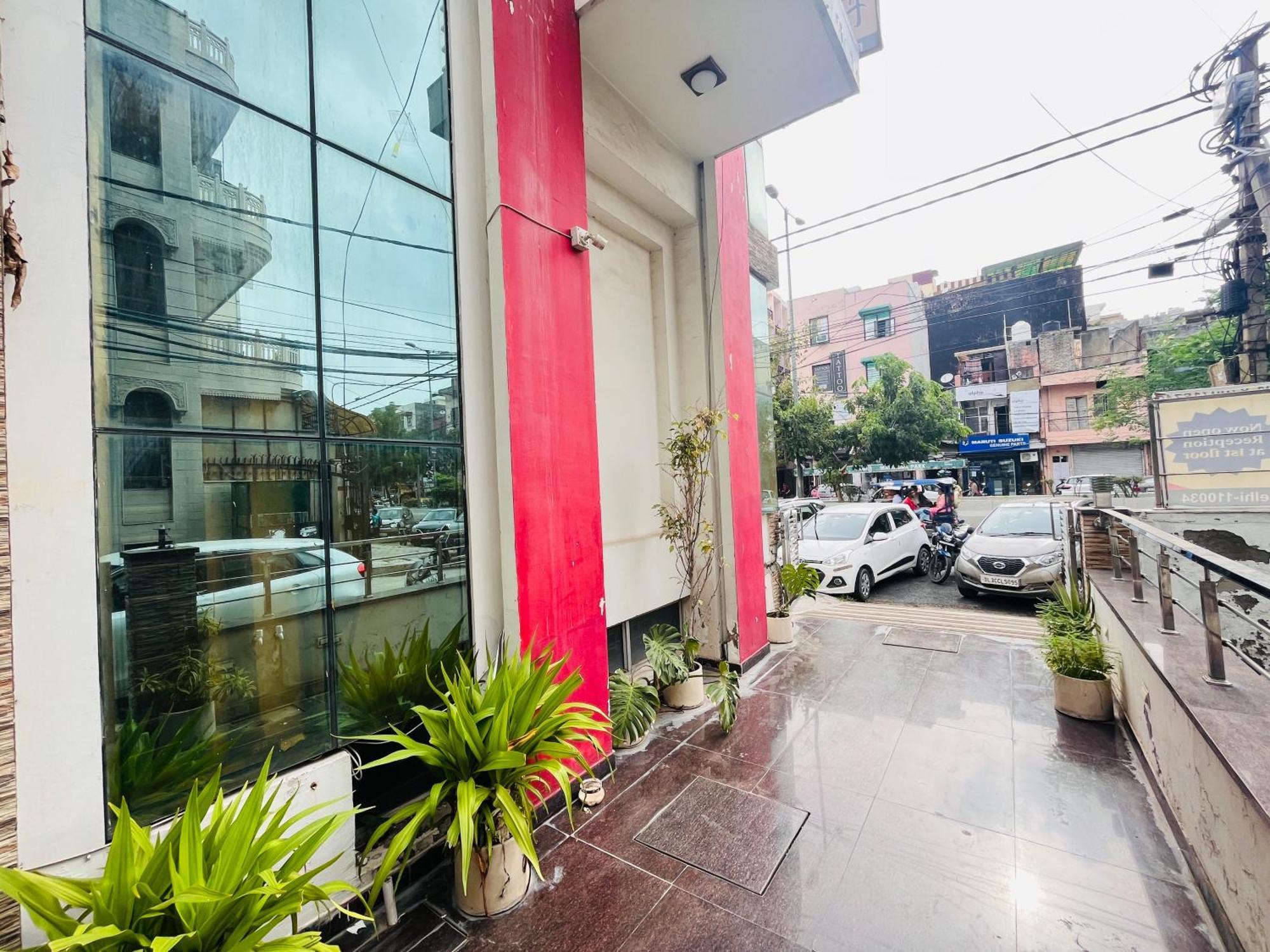 Hotel Park Pride Pitampura New Delhi, Couple Friendly Εξωτερικό φωτογραφία