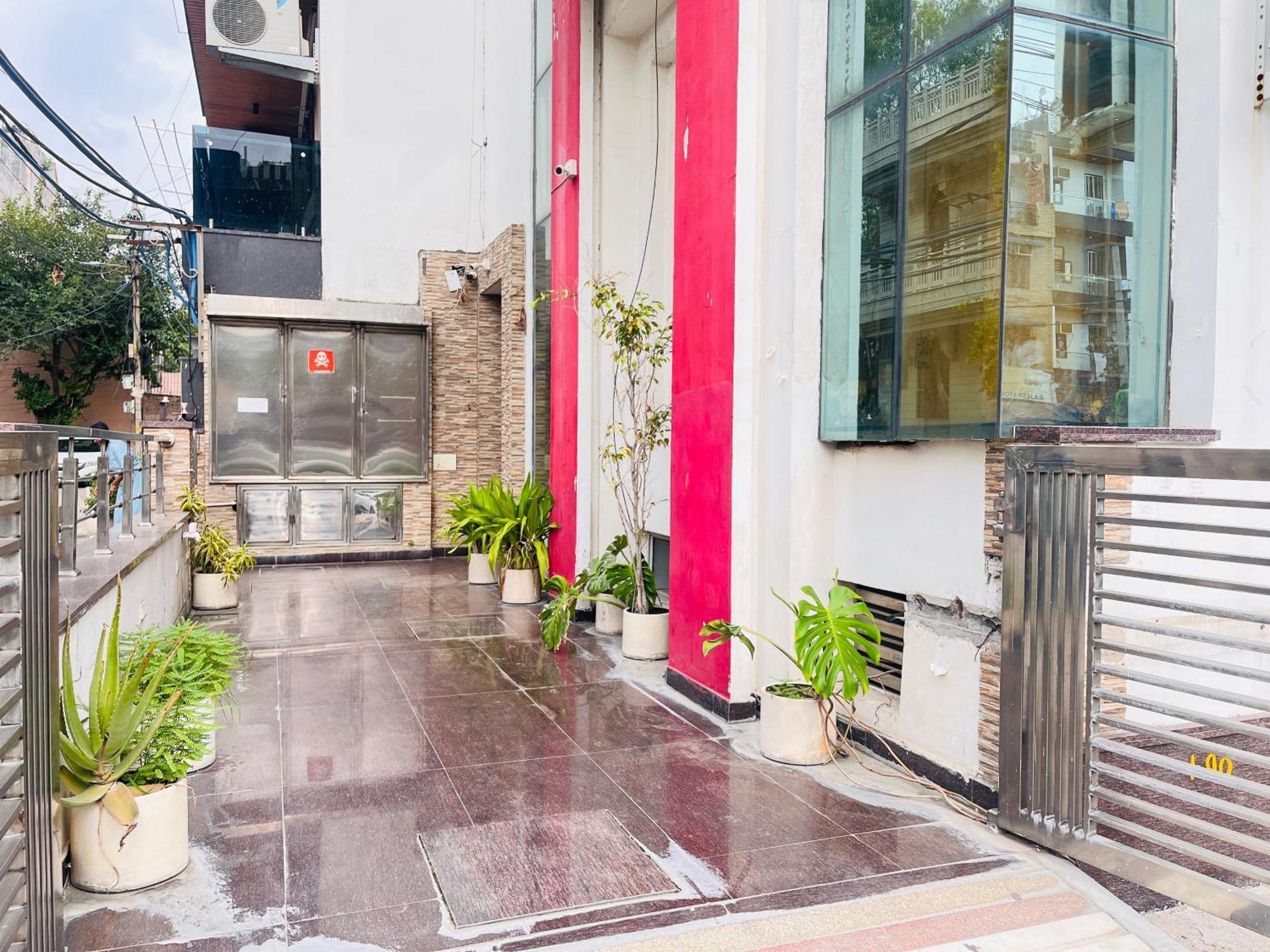 Hotel Park Pride Pitampura New Delhi, Couple Friendly Εξωτερικό φωτογραφία